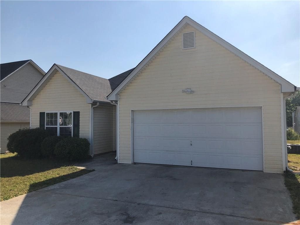 3 bedroom, 1,354 sq ft single family residence sold at 141 St Ann Circle, Dallas, GA 30157