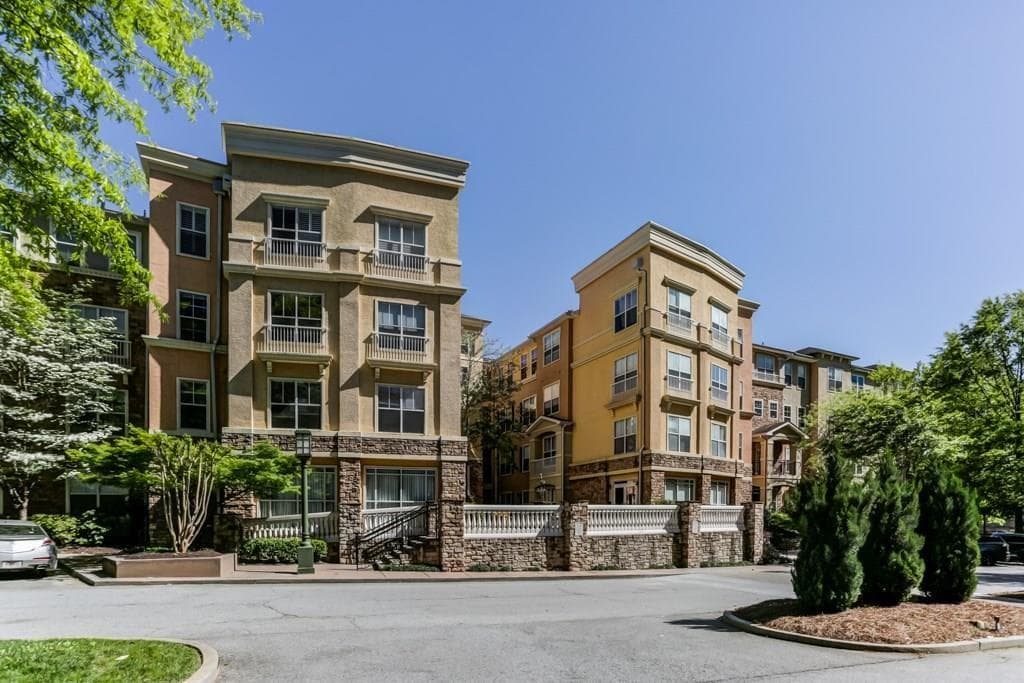 1 bedroom, 648 sq ft condominium sold at 10 Perimeter Summit Boulevard 4325, Brookhaven, GA 30319
