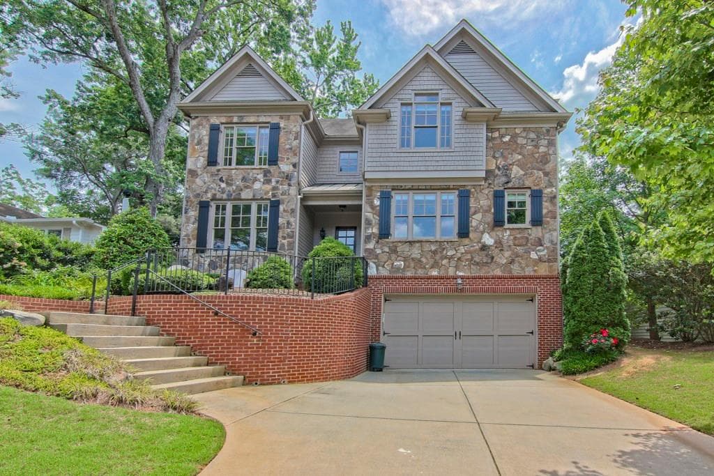 5 bedroom, 3,511 sq ft single family residence sold at 99 Spruell Springs Road, Atlanta, GA 30342