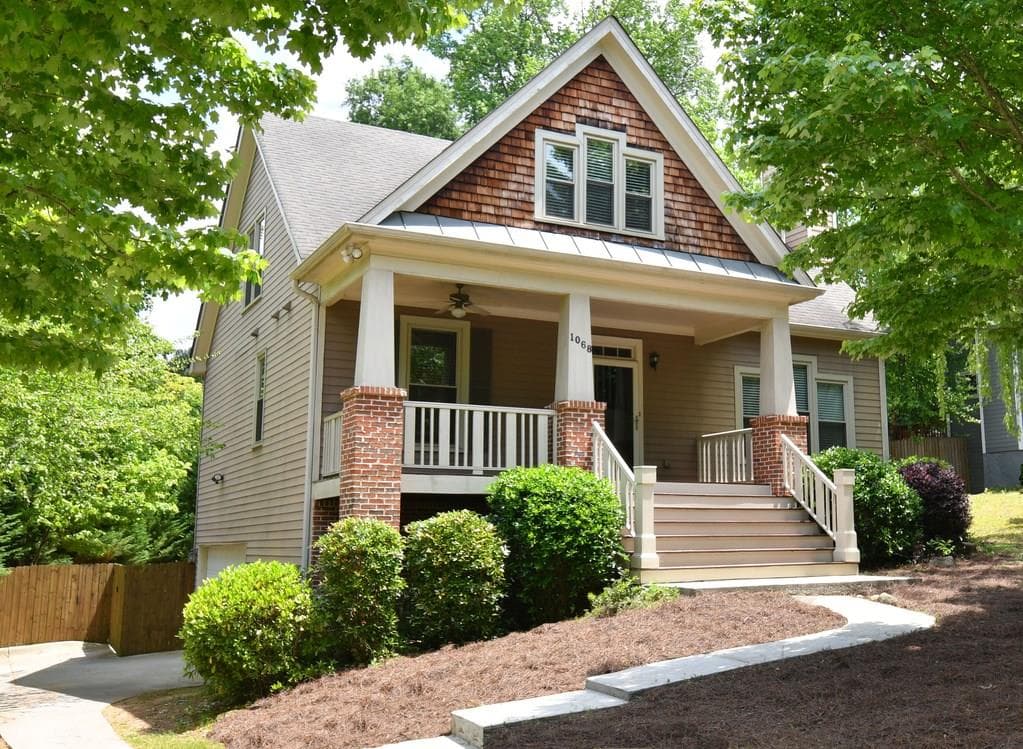 3 bedroom, 2,040 sq ft single family residence sold at 1068 Leah Lane, Atlanta, GA 30316