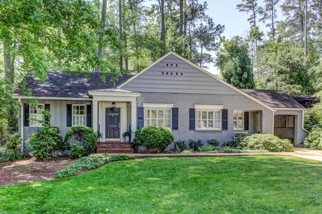 3 bedroom, 2,104 sq ft single family residence sold at 411 Pine Forest Road, Atlanta, GA 30342