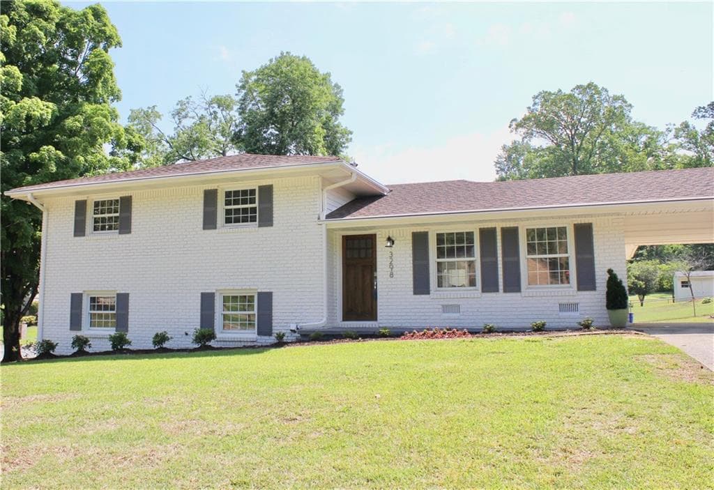 4 bedroom, 2,409 sq ft single family residence sold at 3298 Candace Way, Atlanta, GA 30316