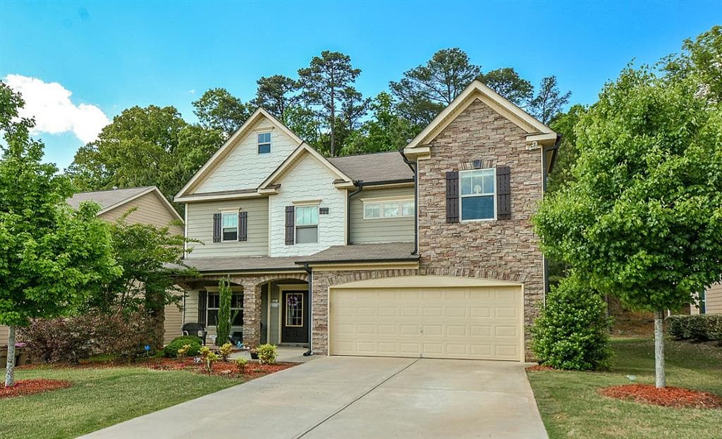 4 bedroom, 2,528 sq ft single family residence sold at 3115 Carrick Road, Cumming, GA 30040