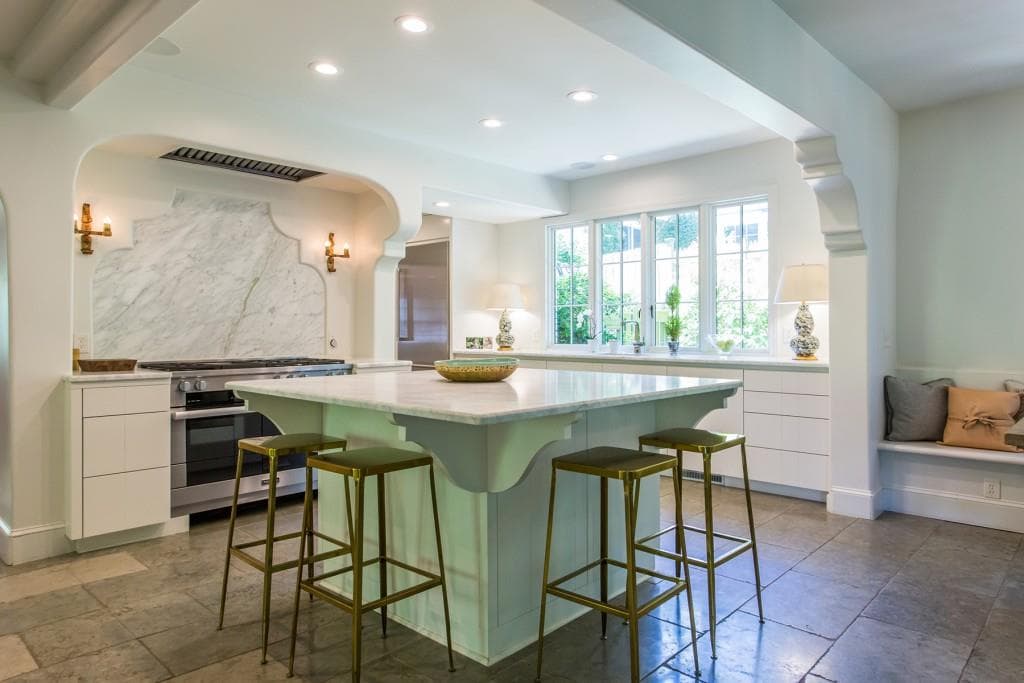 4 bedroom, 4,048 sq ft single family residence sold at 66 Huntington Road, Atlanta, GA 30309