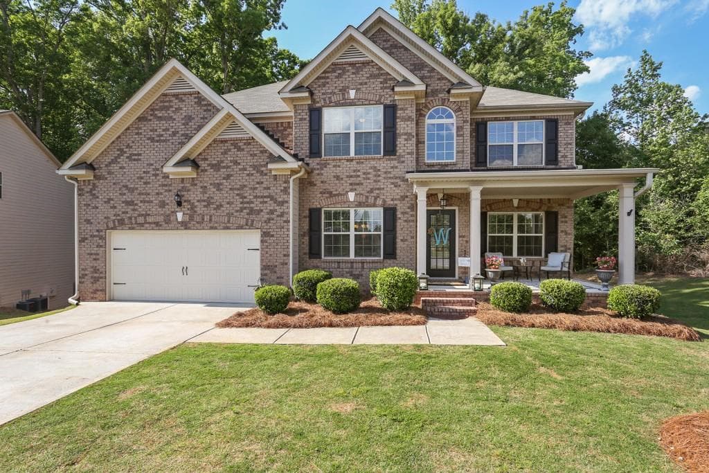 6 bedroom, 4,755 sq ft single family residence sold at 4835 Carriage Bridge Lane, Cumming, GA 30040