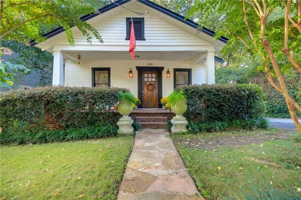 2 bedroom, 1,300 sq ft single family residence sold at 808 Verner Street, Atlanta, GA 30318