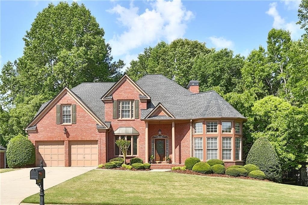 5 bedroom, 3,758 sq ft single family residence sold at 6610 Club Valley Court, Suwanee, GA 30024