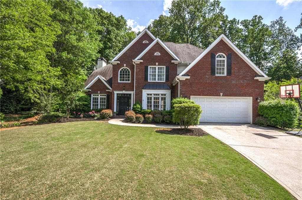 5 bedroom, 3,133 sq ft single family residence sold at 3825 Bridle Ridge Drive, Suwanee, GA 30024