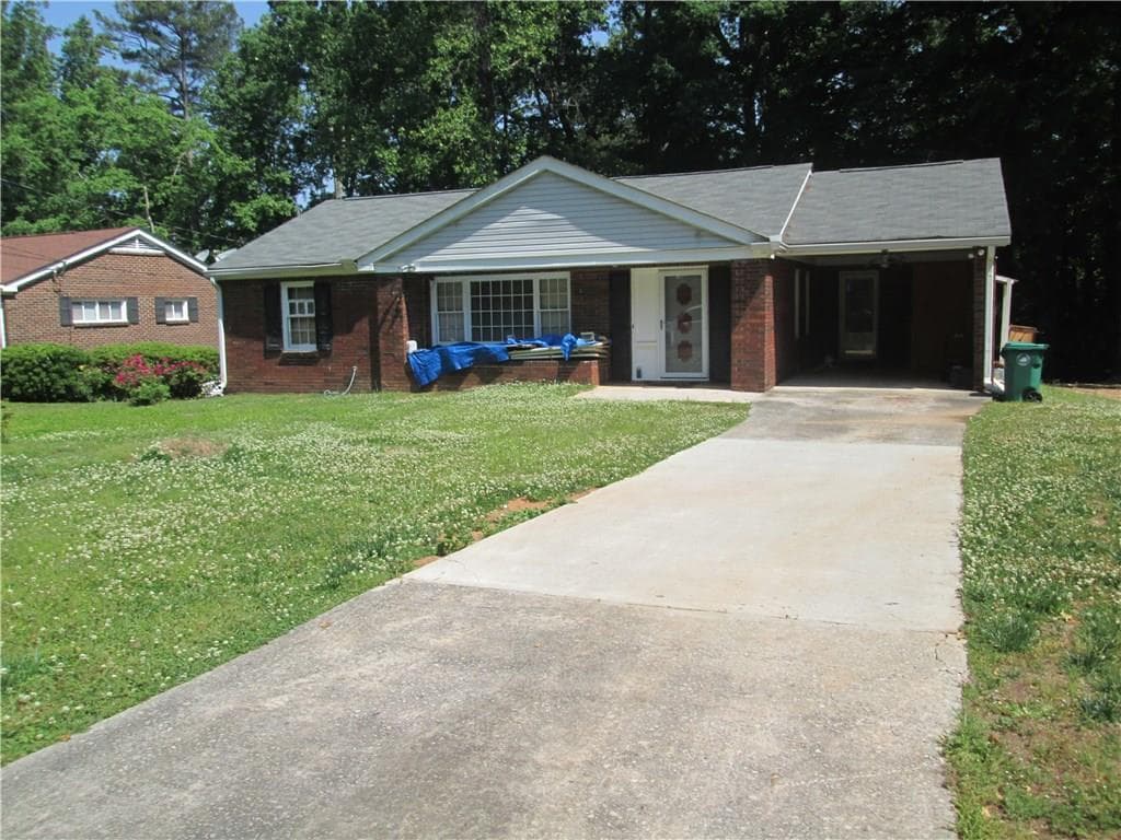 3 bedroom, 1,172 sq ft single family residence sold at 3146 Sprucewood Drive, Decatur, GA 30033