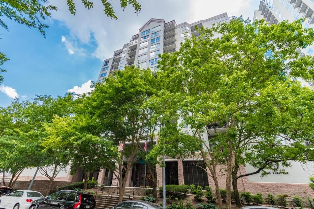 1 bedroom, 780 sq ft condominium sold at 275 13th Street 805, Atlanta, GA 30309