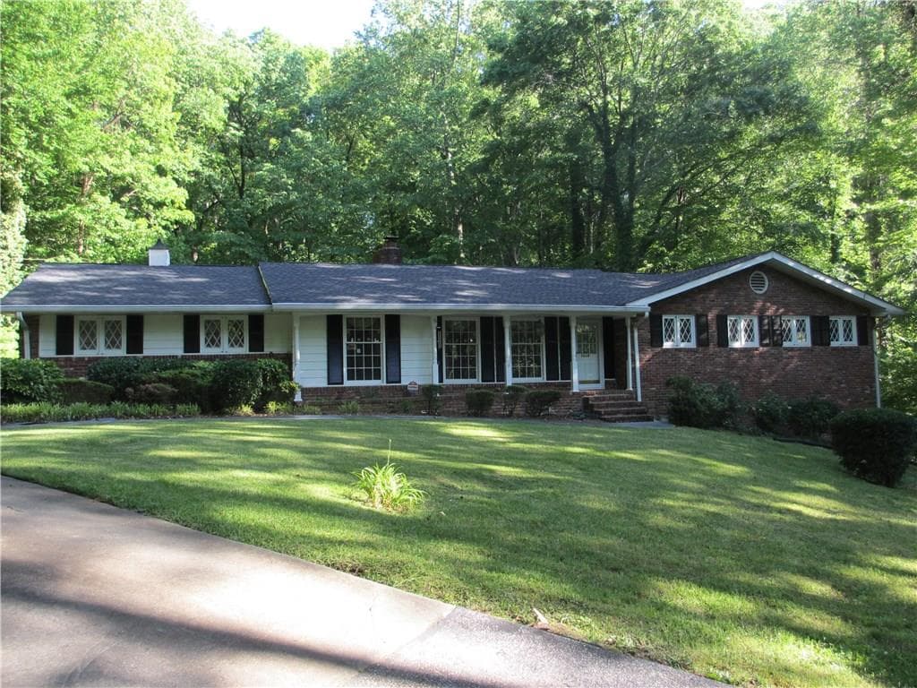 3016 Duke Of Gloucester, East Point, GA 30344 — most recent listing photo