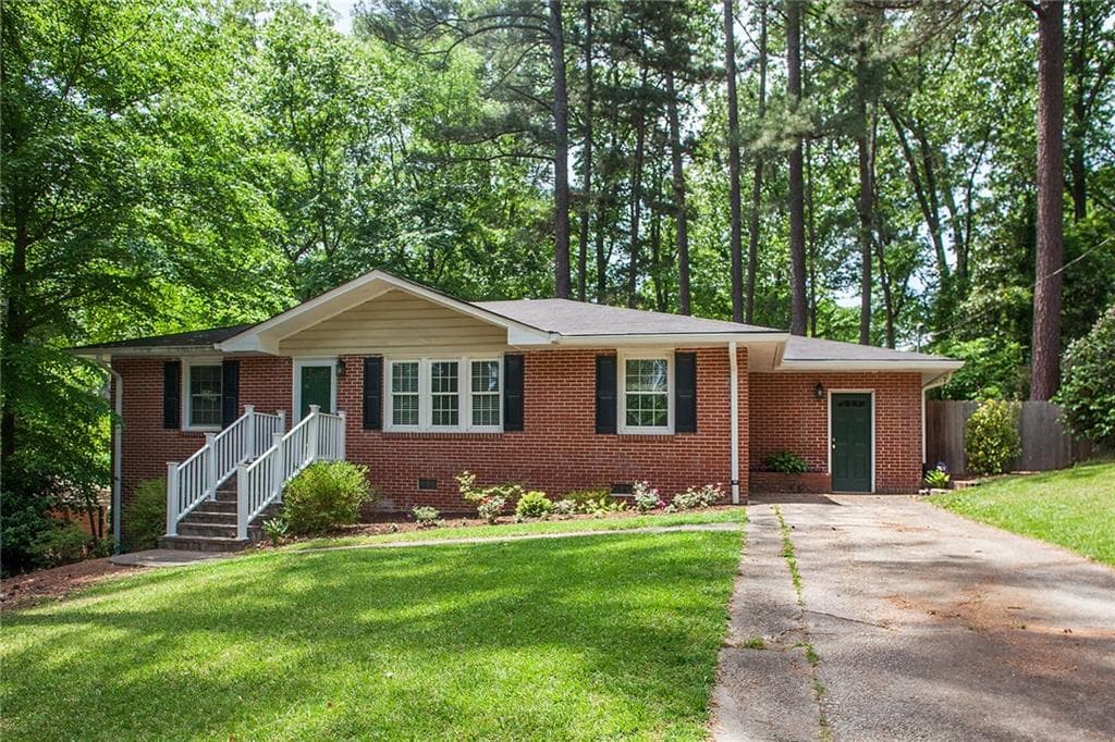 3 bedroom, 1,496 sq ft single family residence sold at 1062 Homewood Court, Decatur, GA 30033