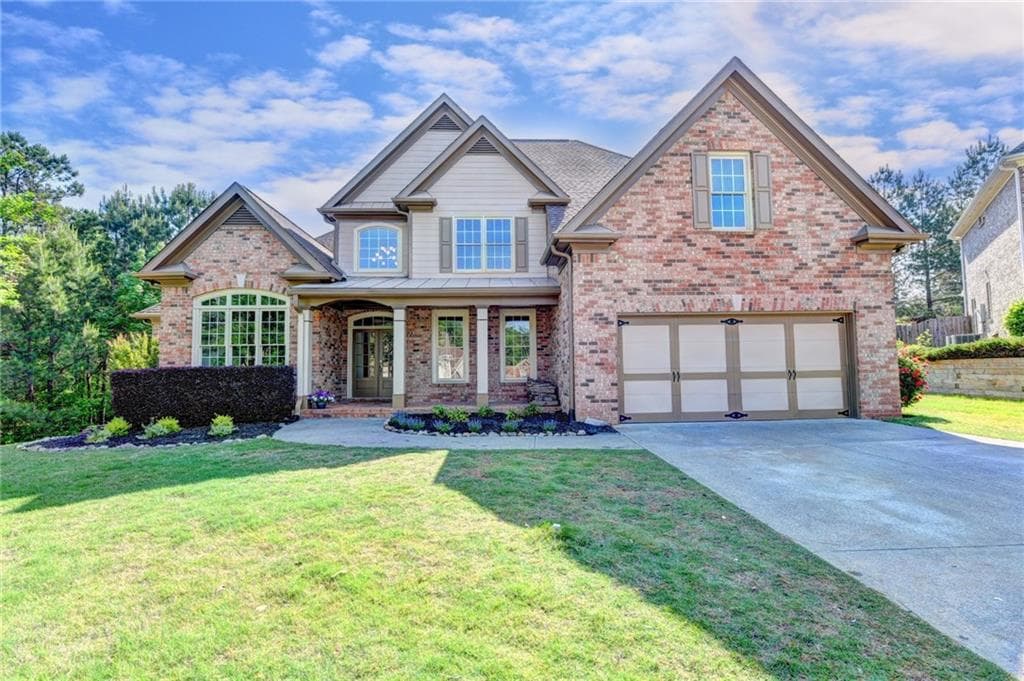 5 bedroom, 3,900 sq ft single family residence sold at 2922 Swancey Creek Way, Buford, GA 30519