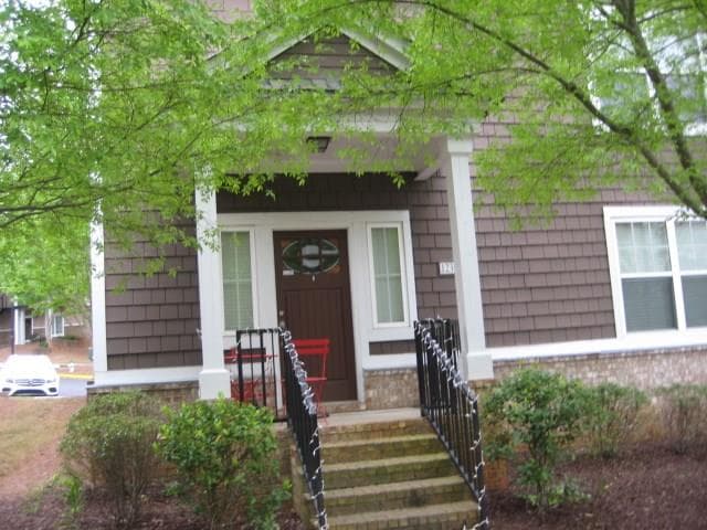 2 bedroom, 1,168 sq ft condominium sold at 1035 Barnett Shoals Road 1231, Athens, GA 30605