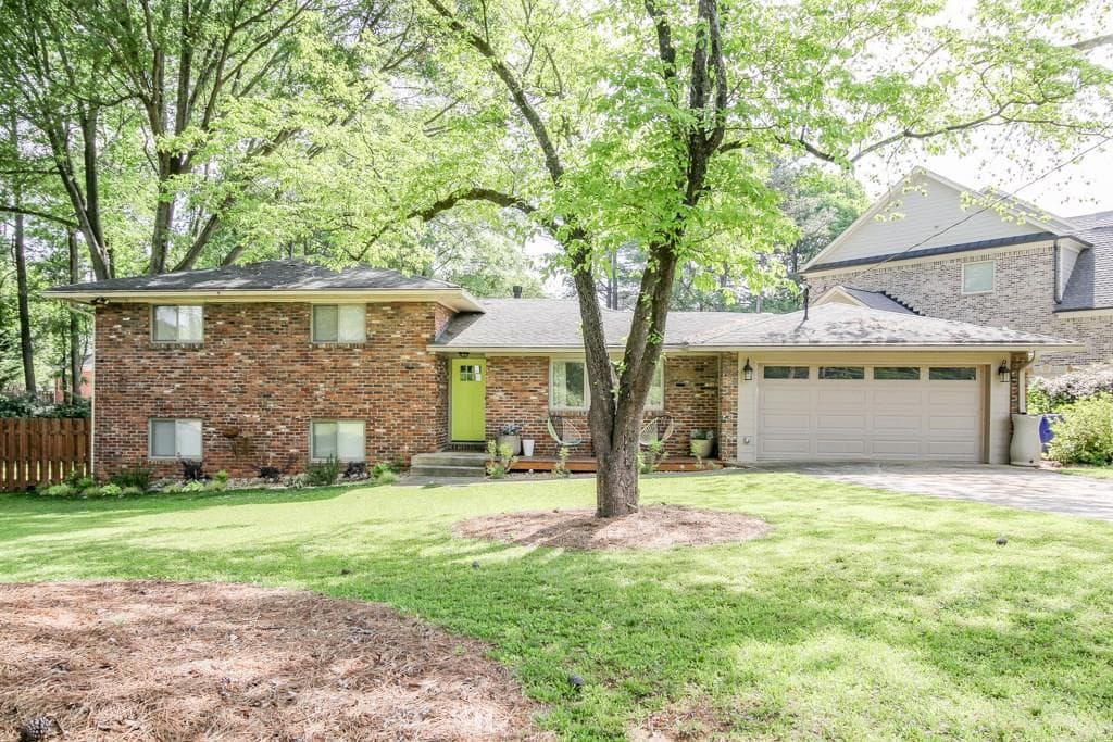 3 bedroom, 2,002 sq ft single family residence sold at 2902 Lavista Court, Decatur, GA 30033