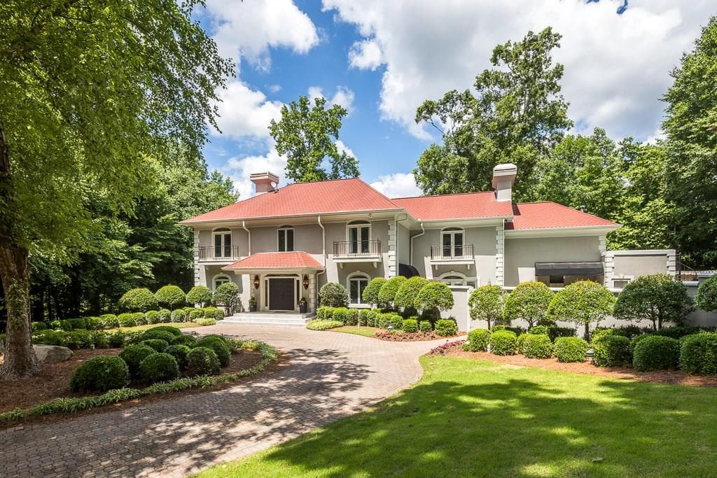 5 bedroom, 7,473 sq ft single family residence sold at 1894 Vermack Court, Atlanta, GA 30338