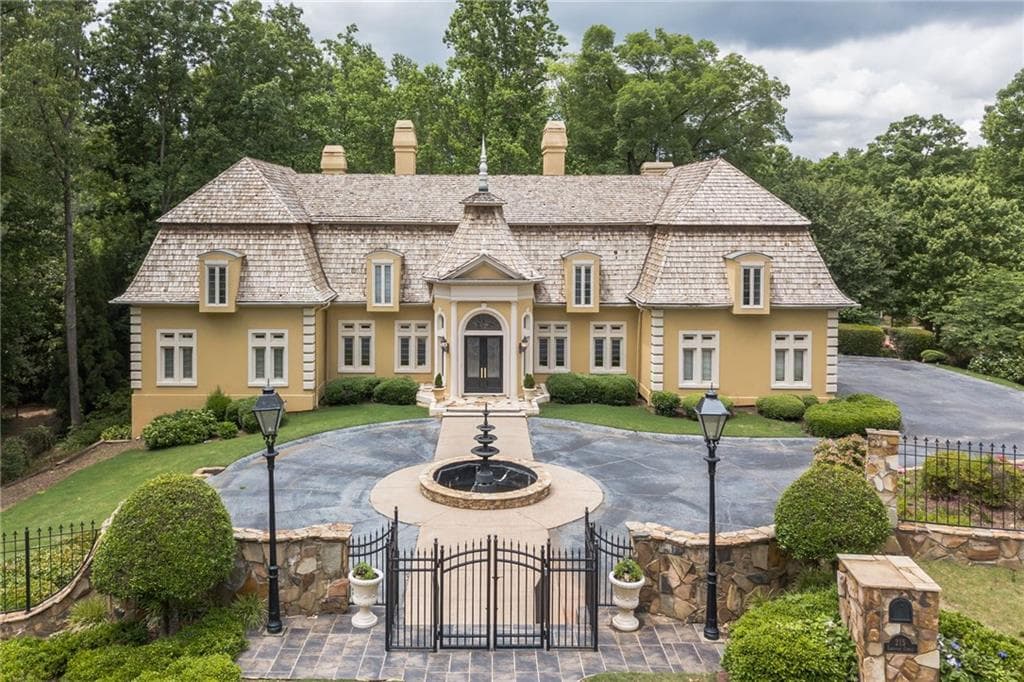 215 Lachaize Circle, Sandy Springs, GA 30327 — most recent listing photo