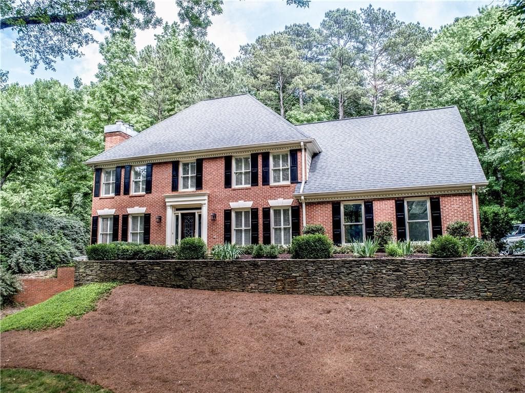 5 bedroom, 3,634 sq ft single family residence sold at 2570 Spalding Drive, Atlanta, GA 30350