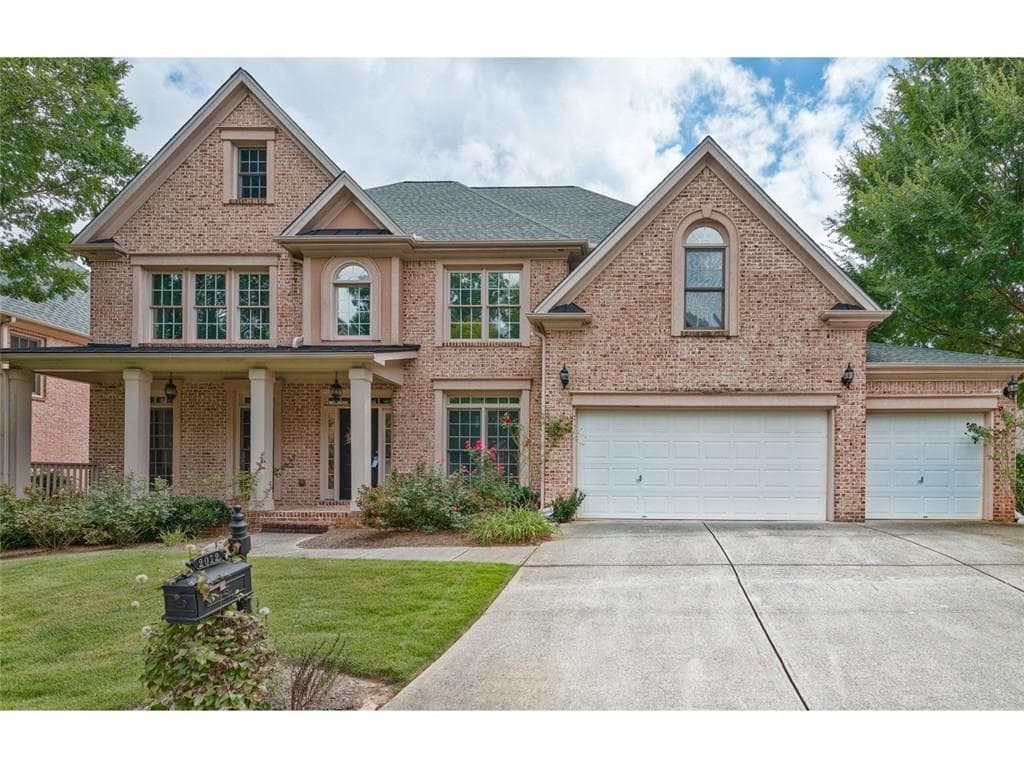 4 bedroom, 3,740 sq ft single family residence sold at 2012 Ivy Ridge Road, Smyrna, GA 30080
