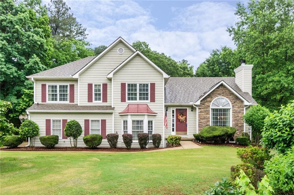 3 bedroom, 2,611 sq ft single family residence sold at 7035 Wynfield Drive, Cumming, GA 30040