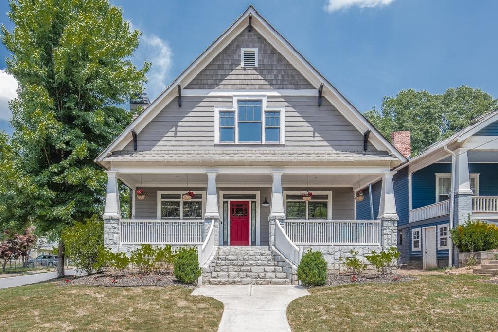 4 bedroom, 3,210 sq ft single family residence sold at 864 E Confederate Avenue, Atlanta, GA 30316