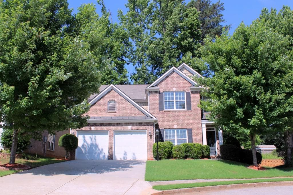 4 bedroom, 2,576 sq ft single family residence sold at 6494 Mimosa Circle, Tucker, GA 30084