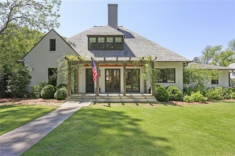 5 bedroom single family residence sold at 406 Whitmore Drive, Atlanta, GA 30305