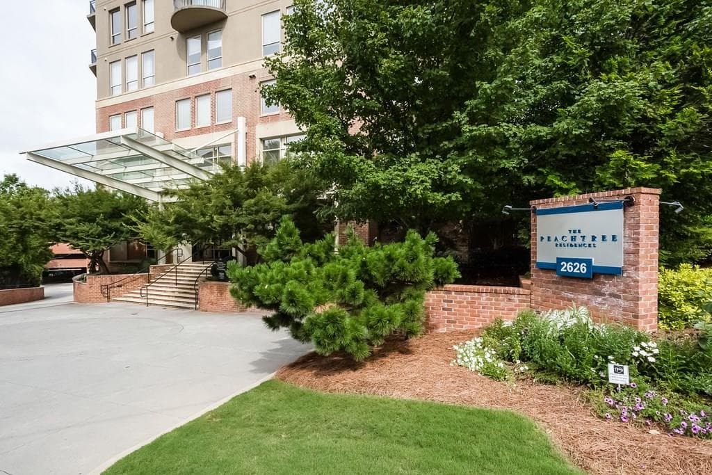 2 bedroom, 1,488 sq ft condominium sold at 2626 Peachtree Road 703, Atlanta, GA 30305