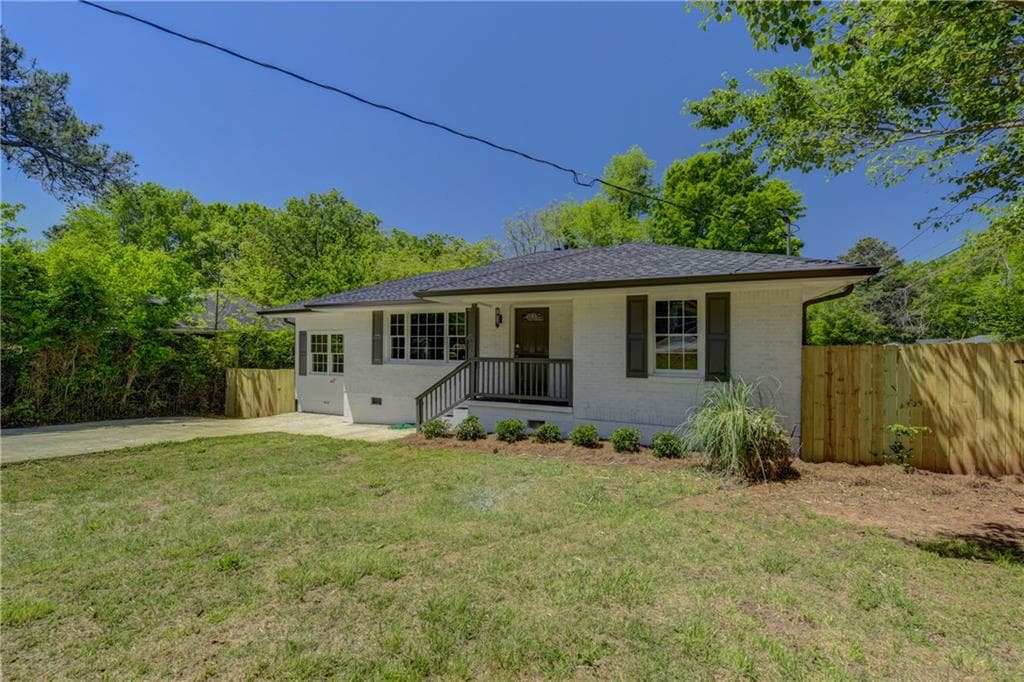 3 bedroom single family residence sold at 1893 S Columbia Place, Decatur, GA 30032