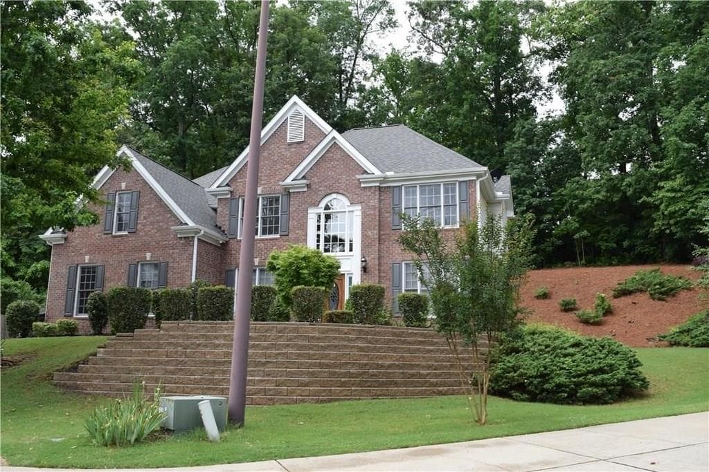 4 bedroom, 3,000 sq ft single family residence sold at 567 Lakeview Terrace, Smyrna, GA 30126
