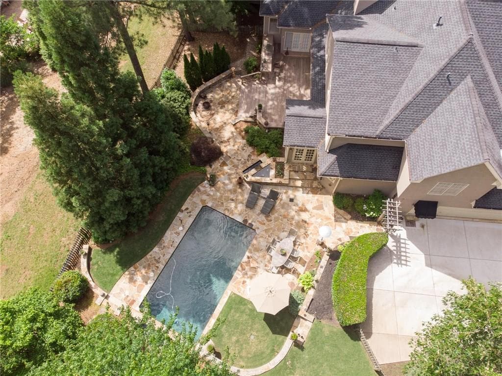 5 bedroom, 4,501 sq ft single family residence sold at 7045 Hampton Way, Cumming, GA 30040