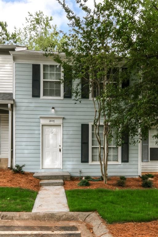 1807 Queen Anne Court 1807, Atlanta, GA 30350 — most recent listing photo