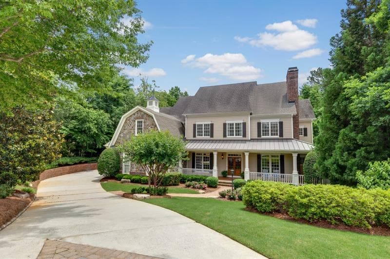 6 bedroom, 5,425 sq ft single family residence sold at 325 Inman Place, Roswell, GA 30075