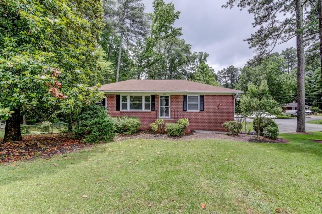 2036 Pawnee Drive Park, Marietta, GA 30067 — most recent listing photo