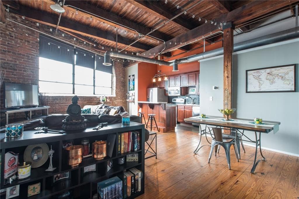 2 bedroom, 1,041 sq ft condominium sold at 326 Nelson Street 505, Atlanta, GA 30313