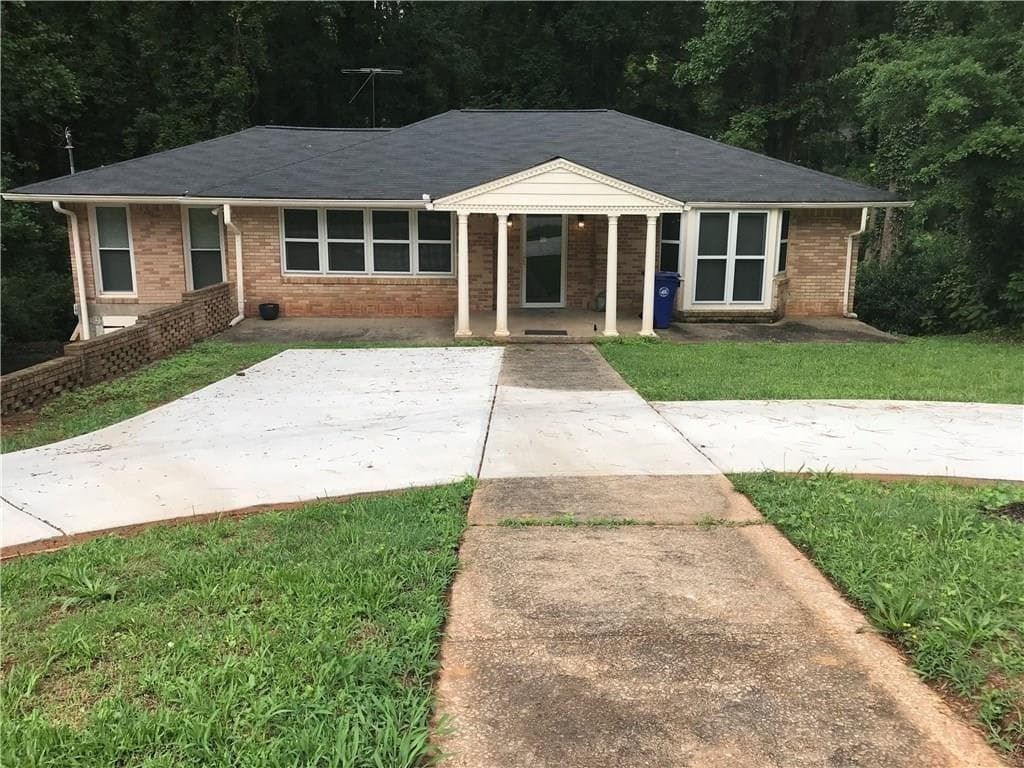3 bedroom, 2,185 sq ft single family residence sold at 1307 Richard Road, Decatur, GA 30032