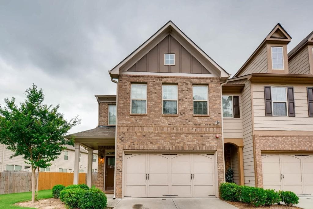 3 bedroom, 2,076 sq ft townhouse sold at 2239 Knoxhill View, Smyrna, GA 30082