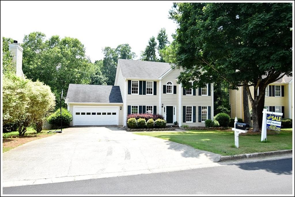 4 bedroom, 2,264 sq ft single family residence sold at 1410 Kingfield Drive, Alpharetta, GA 30005