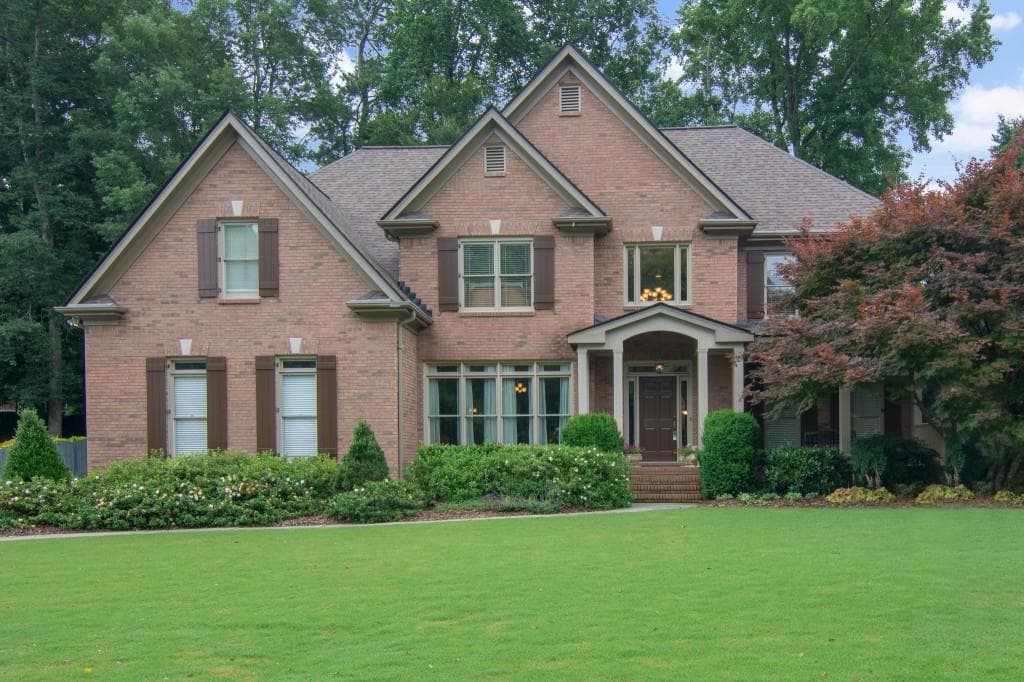 5320 Linnadine Way, Peachtree Corners, GA 30092 — most recent listing photo