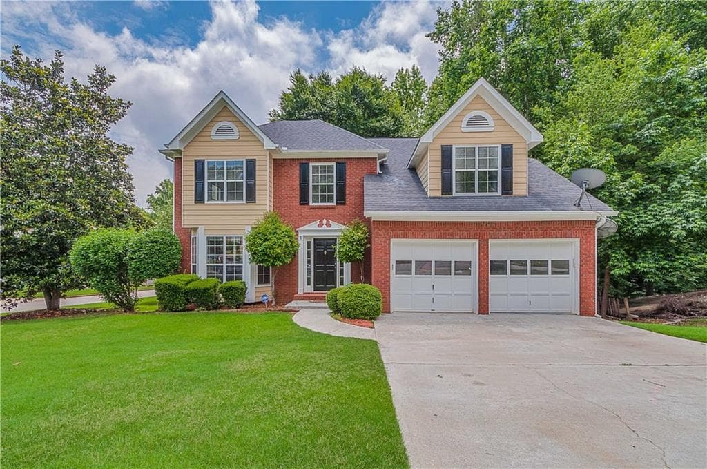 5 bedroom, 3,241 sq ft single family residence sold at 2640 NE Westbury Court, Suwanee, GA 30024