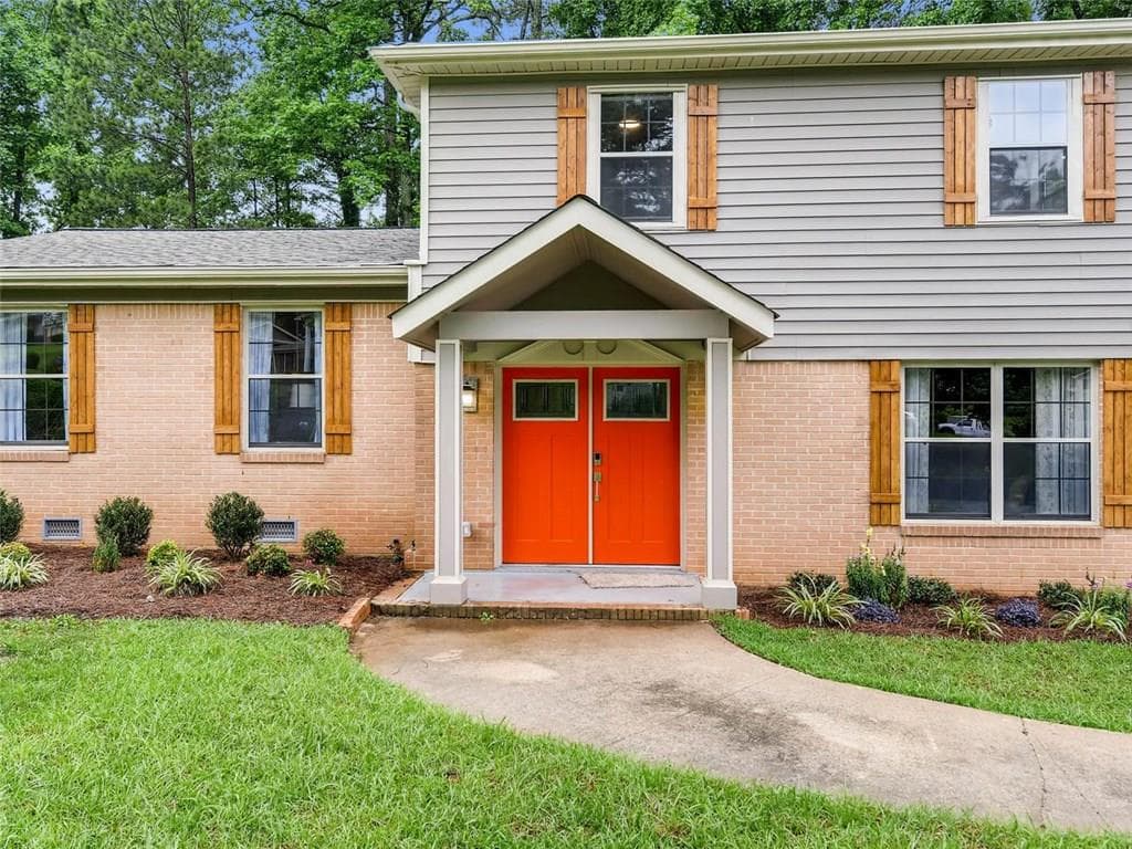 4 bedroom, 1,650 sq ft single family residence sold at 2095 Jones Road, Atlanta, GA 30318