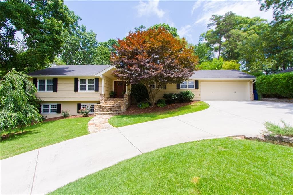 4 bedroom single family residence sold at 820 Loridans Circle, Atlanta, GA 30342