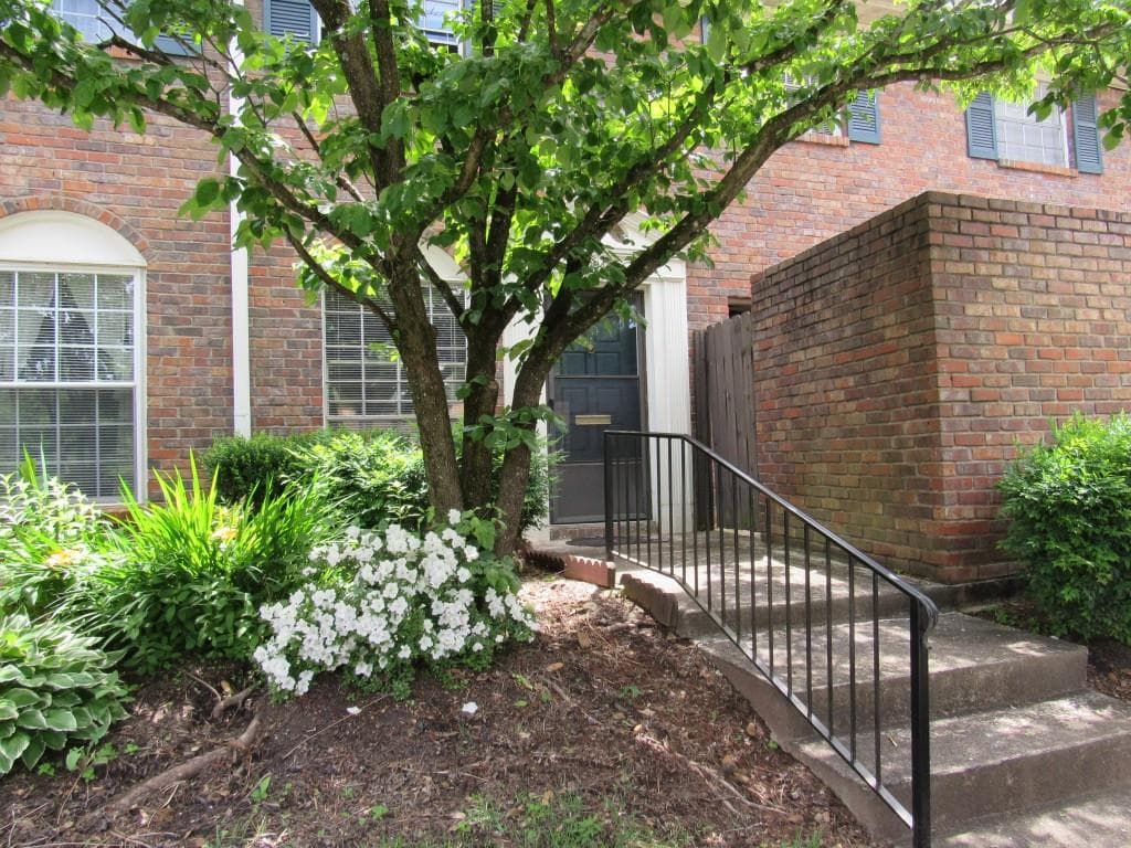 2 bedroom, 840 sq ft townhouse sold at 3547 Old Chamblee Tucker Road J, Doraville, GA 30340