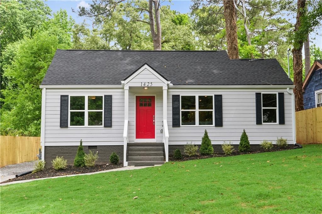3 bedroom single family residence sold at 1425 Richland Road, Atlanta, GA 30310