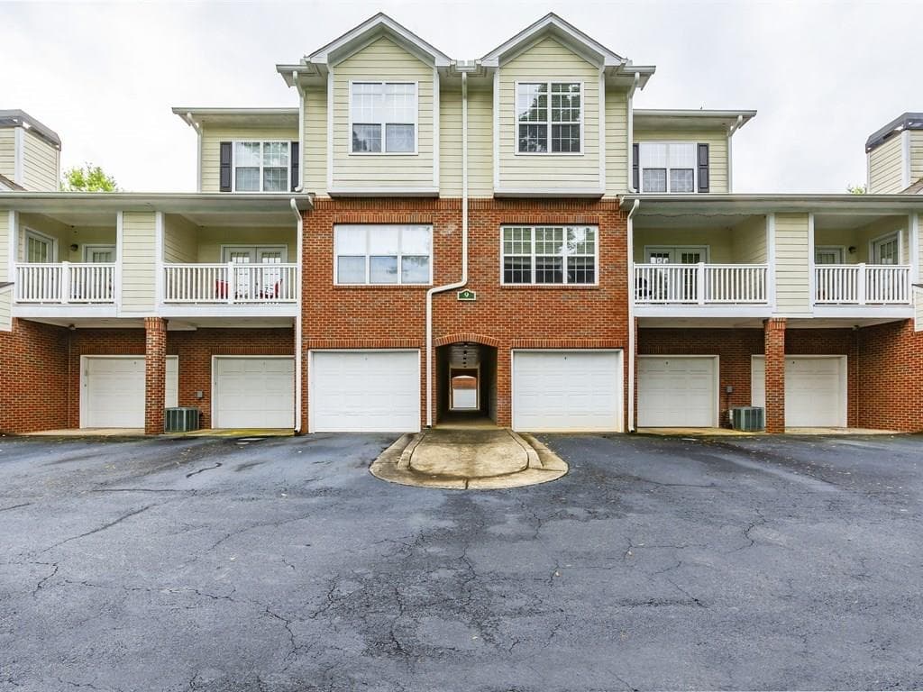 907 Spring Heights Lane 907, Smyrna, GA 30080 — most recent listing photo
