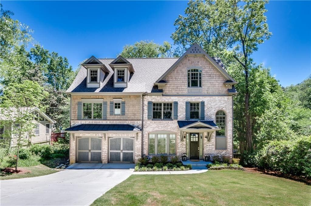 5 bedroom, 3,232 sq ft single family residence sold at 2767 Ashburn Lane, Brookhaven, GA 30341