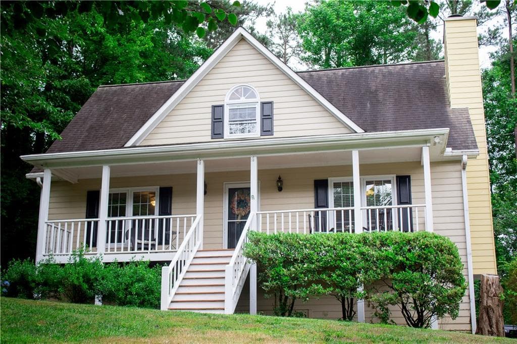 3 bedroom, 1,997 sq ft single family residence sold at 411 Hollis Circle, Dallas, GA 30157