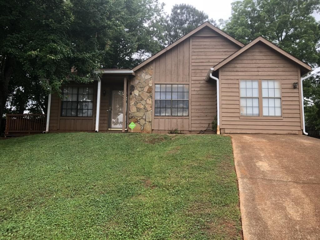 3 bedroom, 1,238 sq ft single family residence sold at 4817 Mainstreet Valley Trace, Stone Mountain, GA 30088
