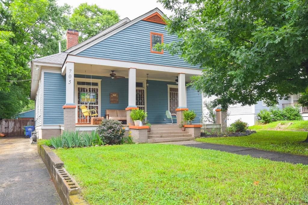 3 bedroom, 1,894 sq ft single family residence sold at 705 Brookline Street, Atlanta, GA 30310