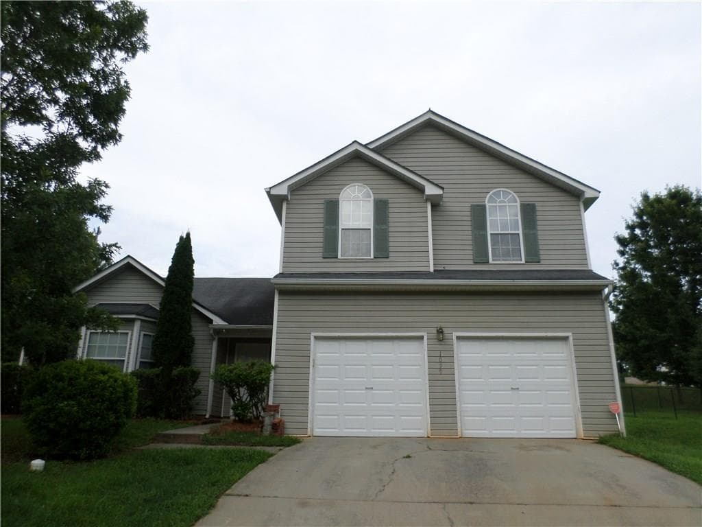 1099 Erie Circle, Stone Mountain, GA 30087 — most recent listing photo